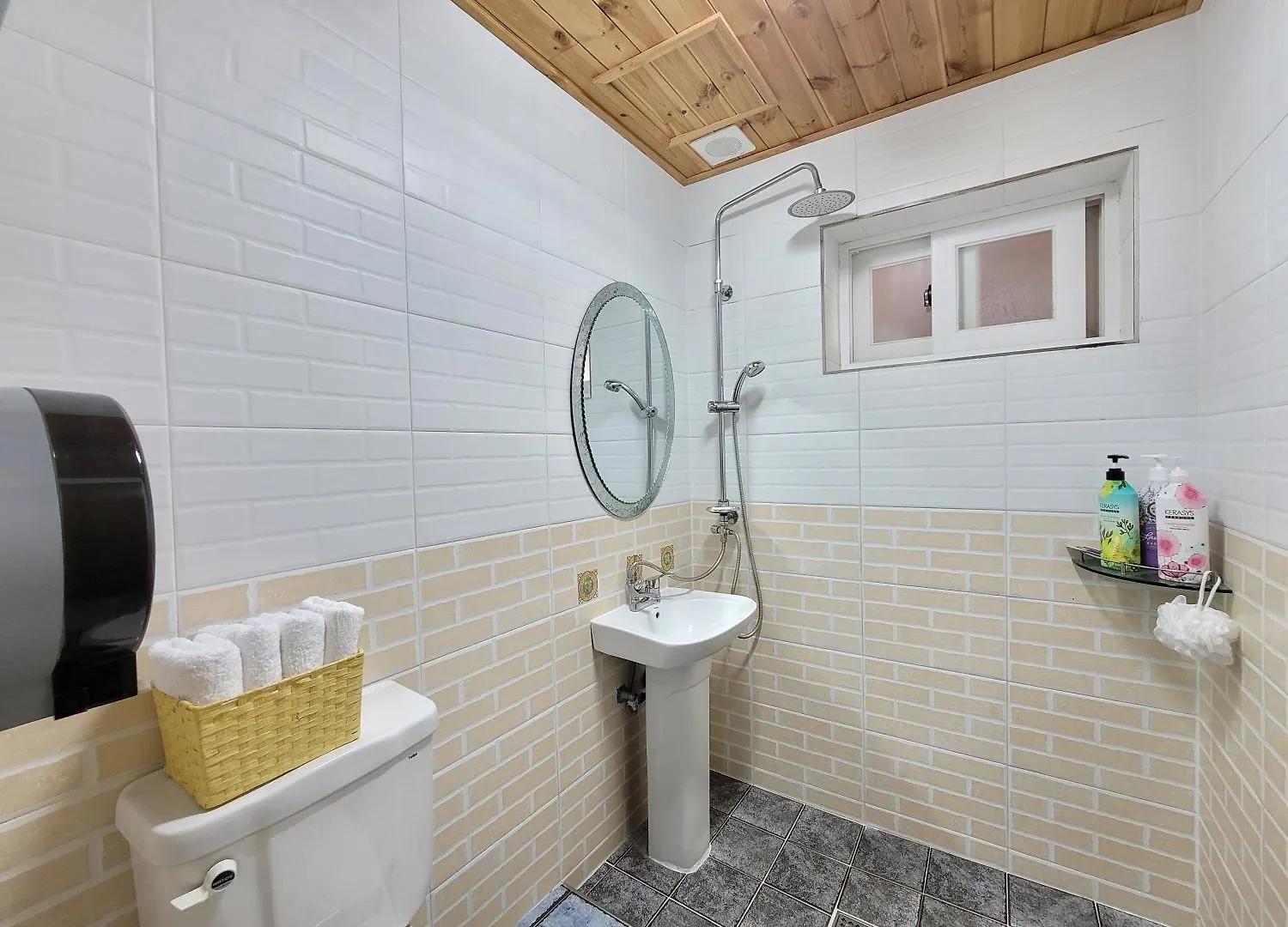 Starlight Drops Pension Jeju Country house
