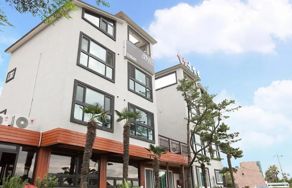Starlight Drops Pension Jeju 0*,